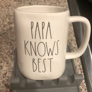Rae Dunn “Papa Knows Best” mug